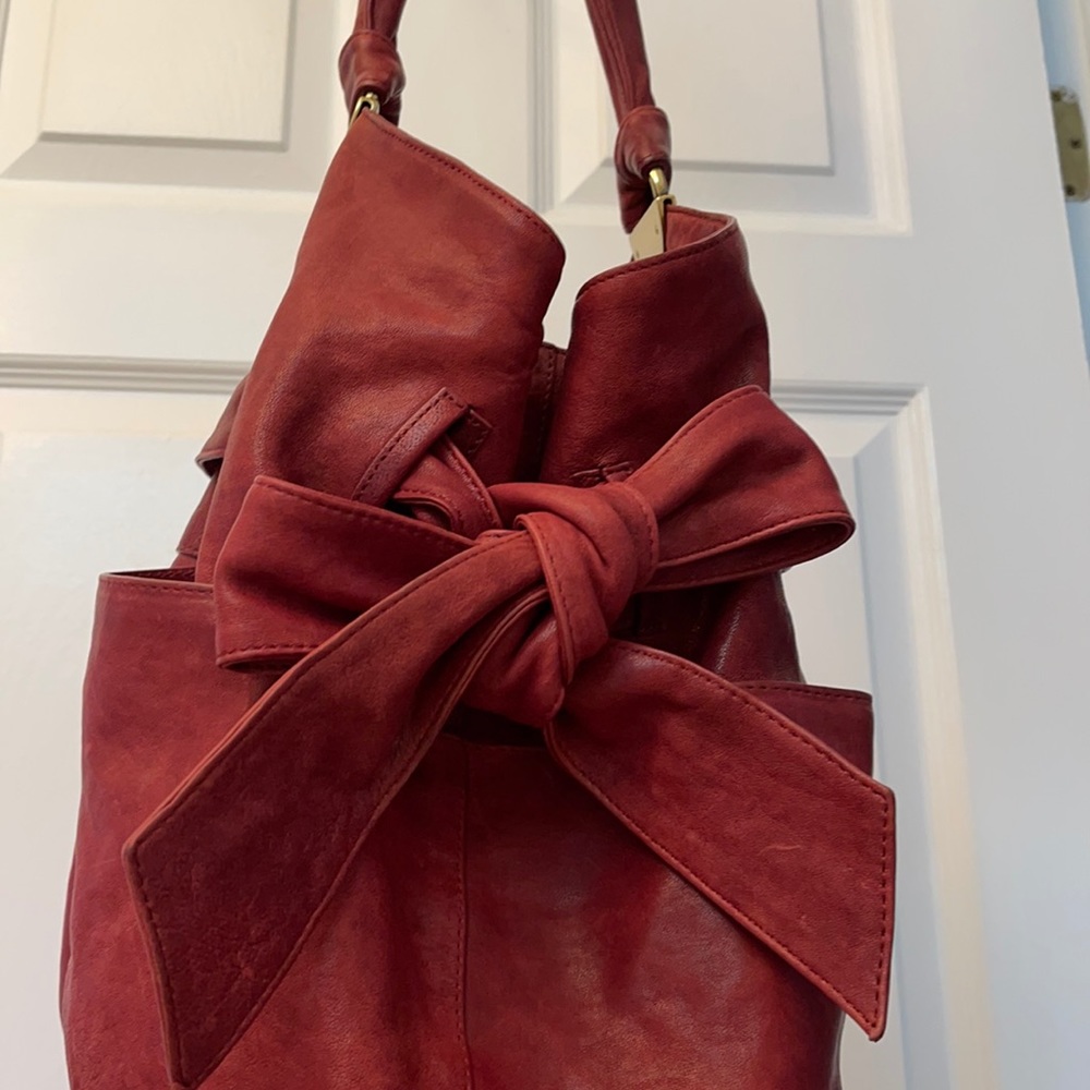 Beautiful and soft leather shoulder bag